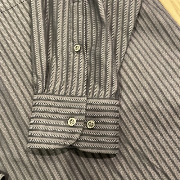 Hugo Boss Men’s Dress Shirt - Picture 3 of 5